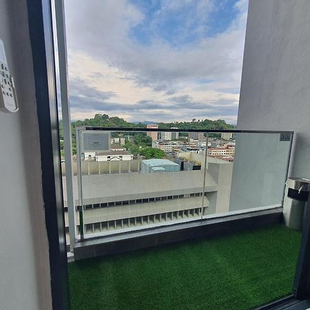 Kota Kinabalu City The Shore - Lucky 7 Homestay Bagian luar foto