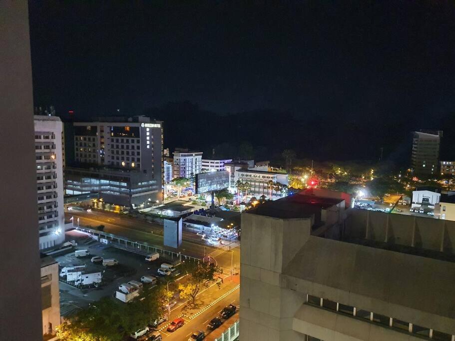 Kota Kinabalu City The Shore - Lucky 7 Homestay Bagian luar foto