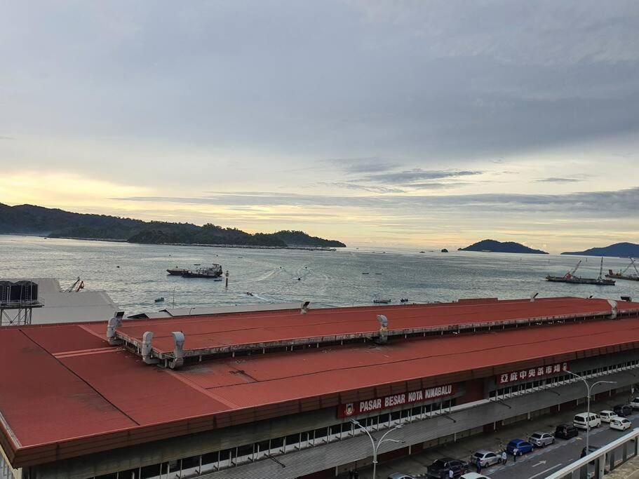 Kota Kinabalu City The Shore - Lucky 7 Homestay Bagian luar foto