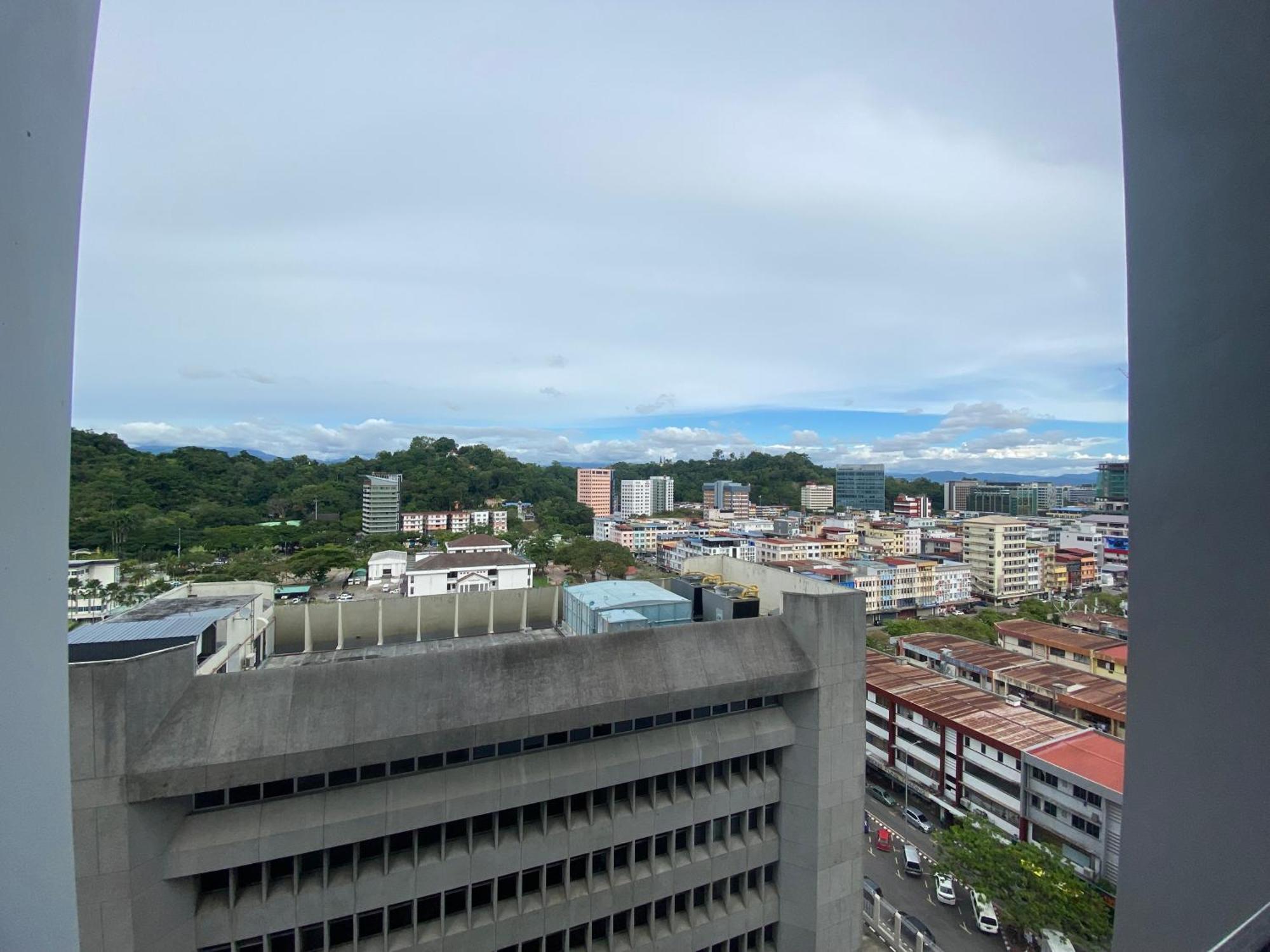 Kota Kinabalu City The Shore - Lucky 7 Homestay Bagian luar foto